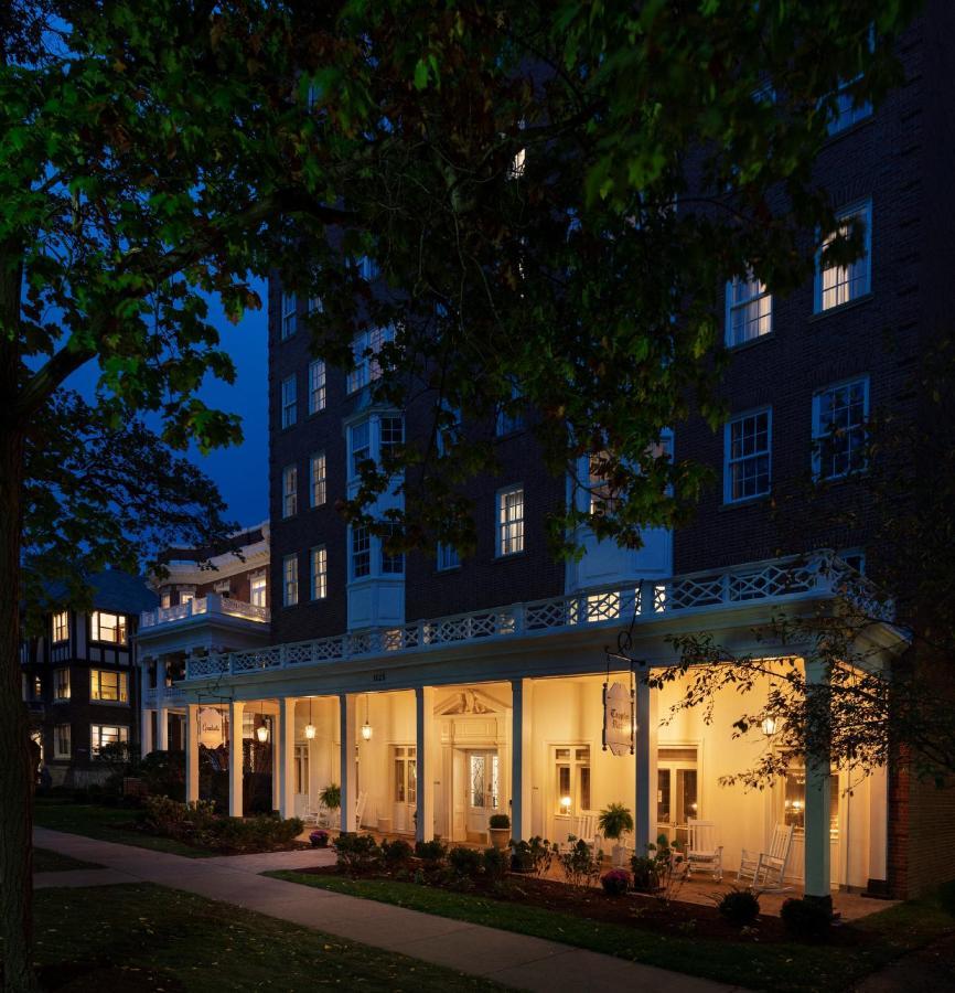 Graduate By Hilton Hotel Evanston